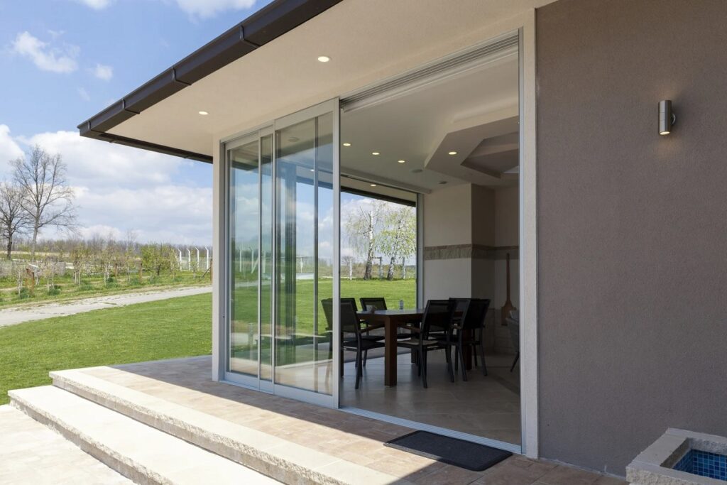 Aluminum Door & Window System